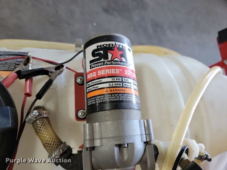 image for item LQ9167 (2) sprayers