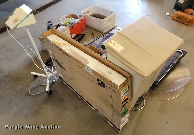 image for item LQ9168 Office supplies and equipment