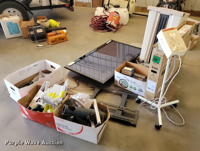 image for item LQ9168 Office supplies and equipment