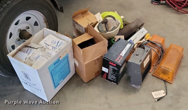 image for item LQ9174 Tools