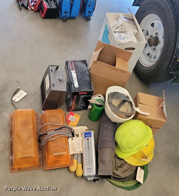 image for item LQ9174 Tools