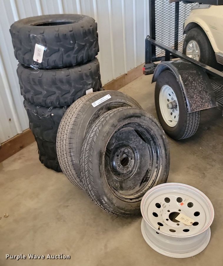 image for item LQ9177 Tires and wheels
