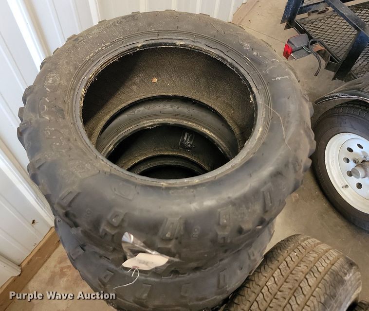 image for item LQ9177 Tires and wheels