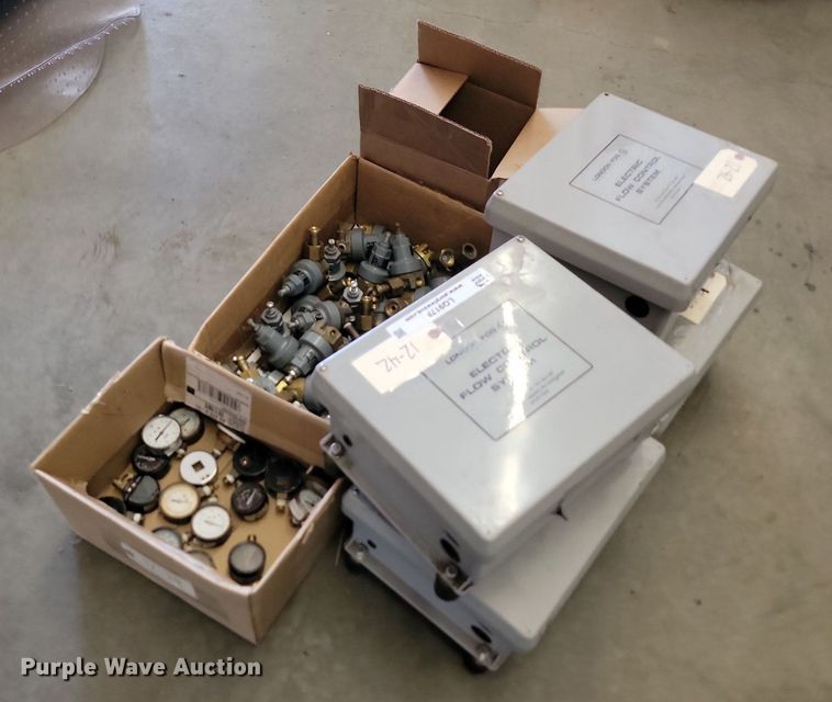 image for item LQ9178 (4) electric flow control housings