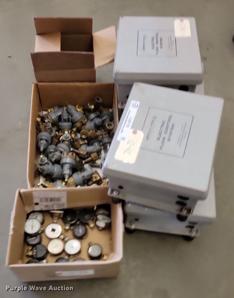 image for item LQ9178 (4) electric flow control housings