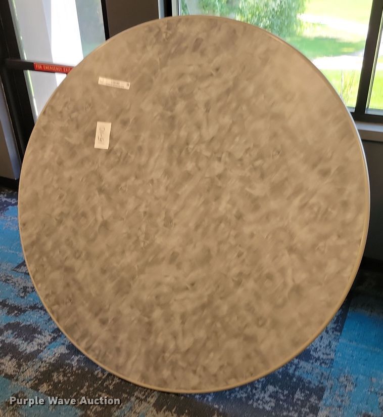 image for item LQ9180 5' diameter table