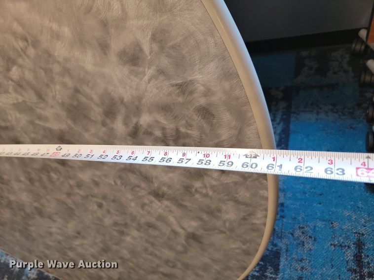 image for item LQ9180 5' diameter table