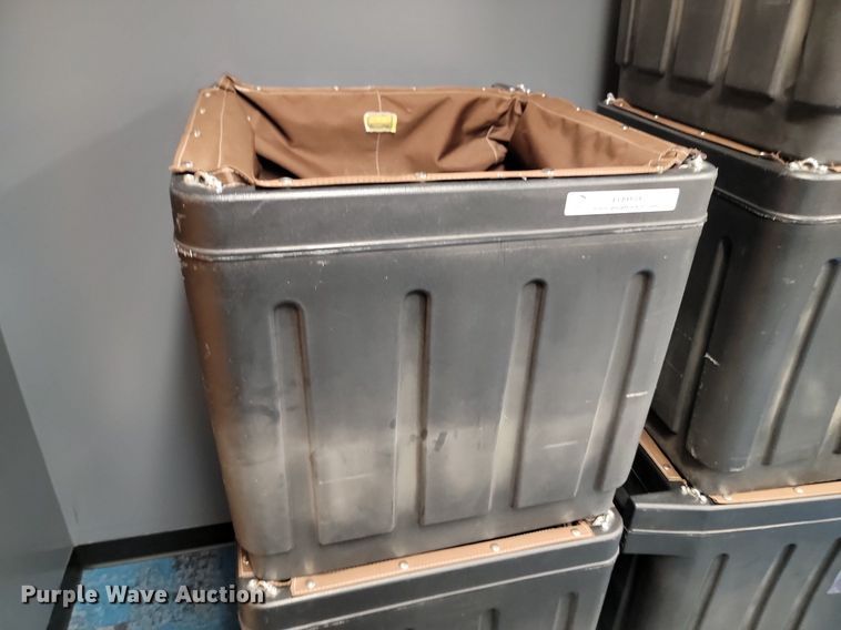 image for item LQ9181 (5) storage bins