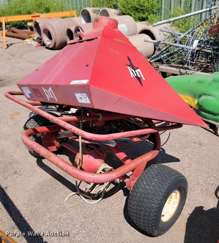 image for item LQ9189 Lely  spreader