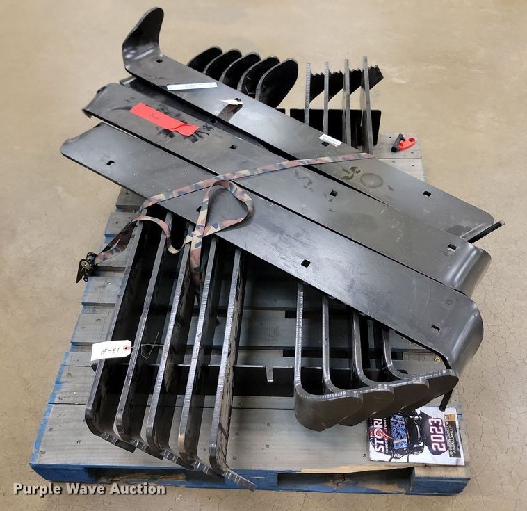 image for item LQ9192 (14) Boss snow plow cutting edges