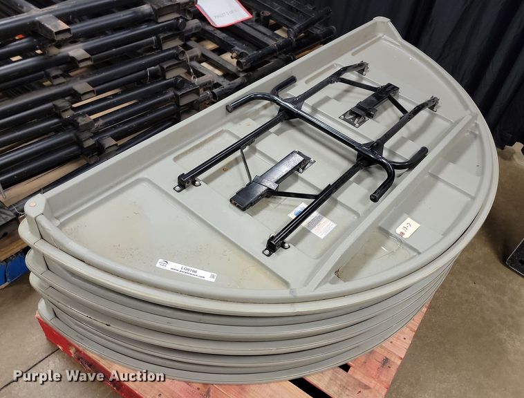 image for item LQ9198 (5) 6' diameter tables