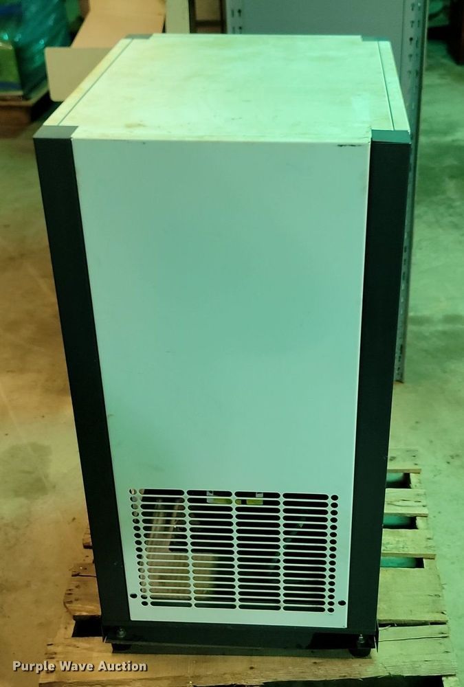 image for item LQ9204 Deltech SPX Flow HDG150  air dryer