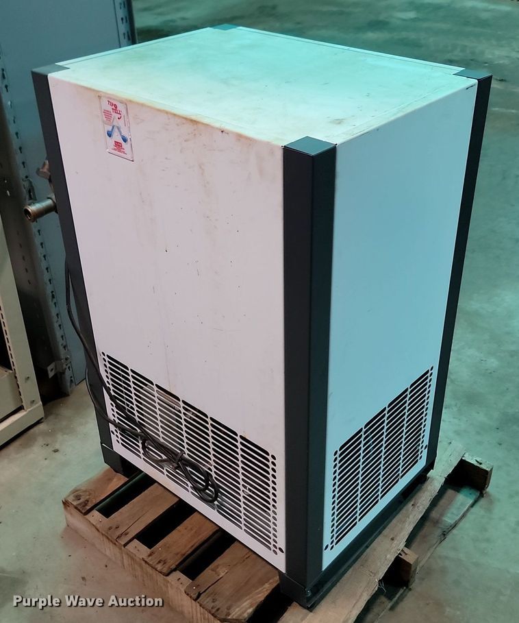 image for item LQ9204 Deltech SPX Flow HDG150  air dryer