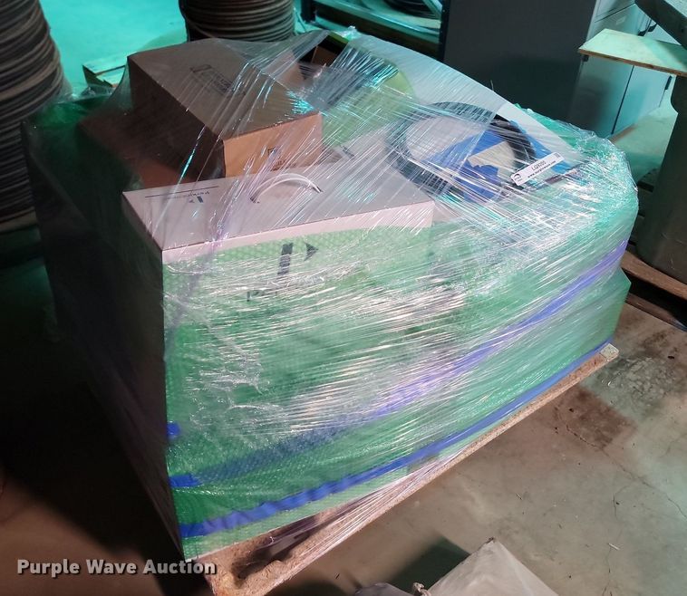 image for item LQ9205 Atomic Absorption spectrometer and sampler