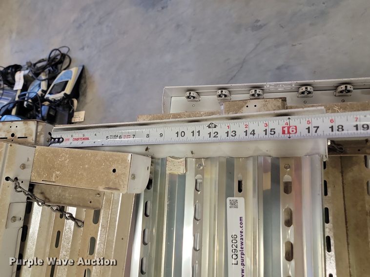 image for item LQ9206 Approximately 15 light fixtures