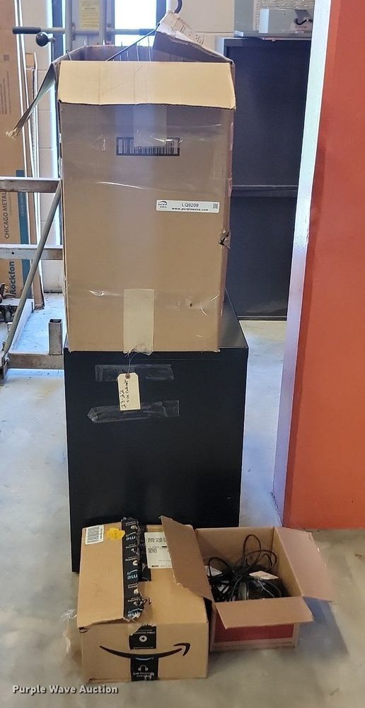 image for item LQ9209 Office supplies and equipment