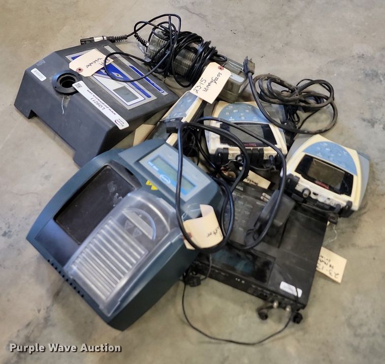 image for item LQ9211 PH meters/readers