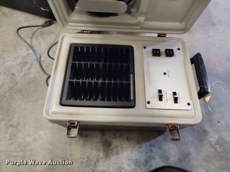 image for item LQ9213 Meters and reading tools