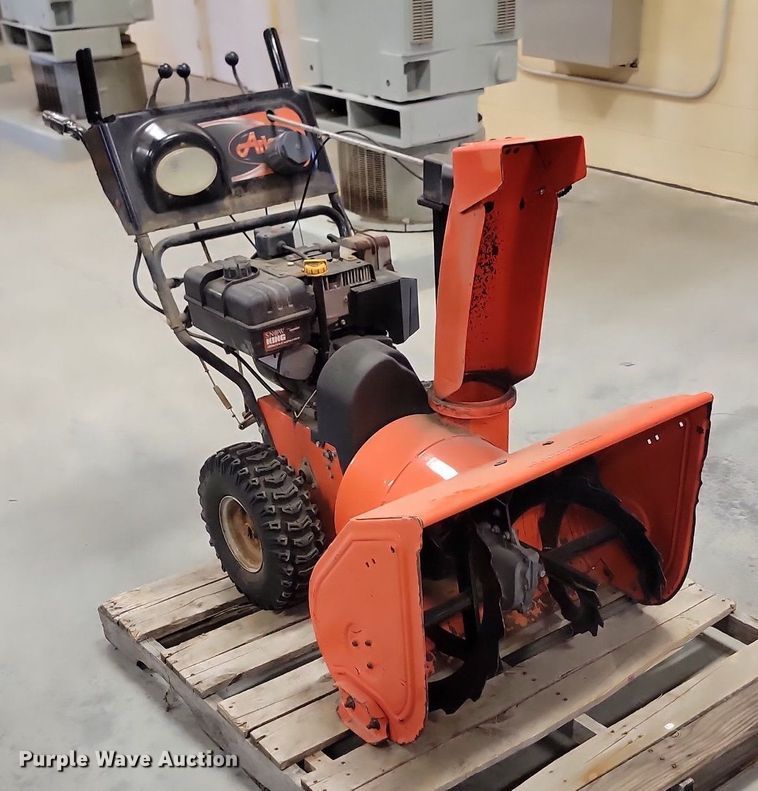 image for item LQ9216 Ariens 921002  snow blower