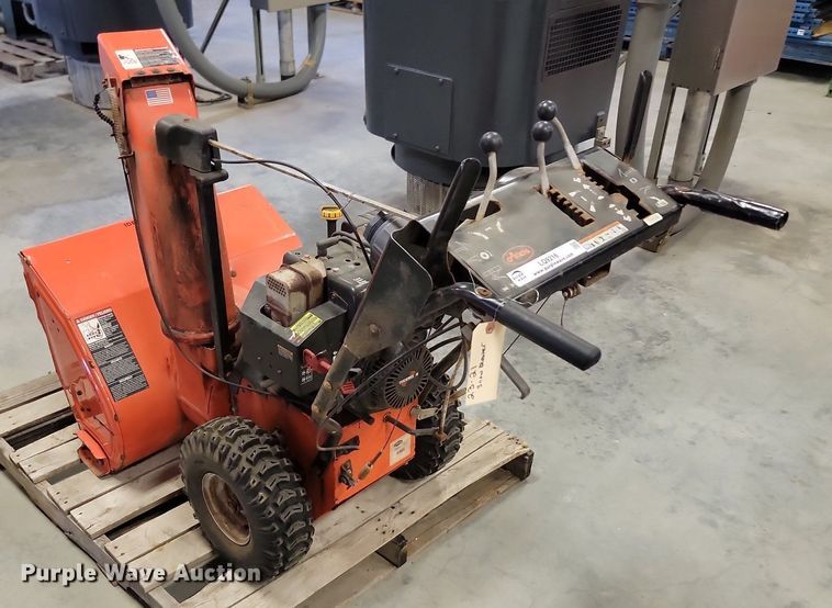 image for item LQ9216 Ariens 921002  snow blower