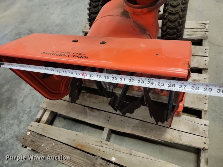 image for item LQ9216 Ariens 921002  snow blower