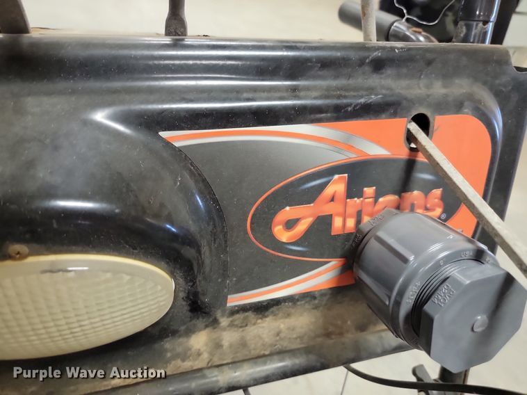 image for item LQ9216 Ariens 921002  snow blower