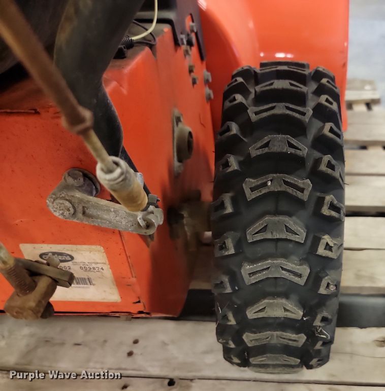 image for item LQ9216 Ariens 921002  snow blower