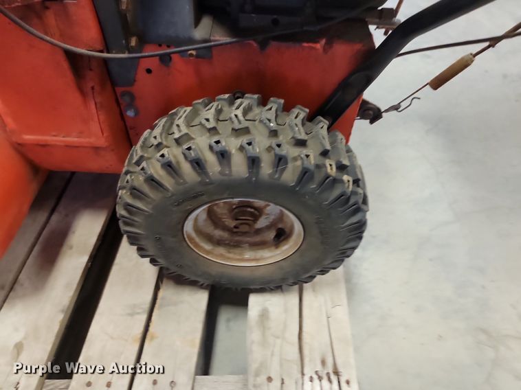 image for item LQ9216 Ariens 921002  snow blower