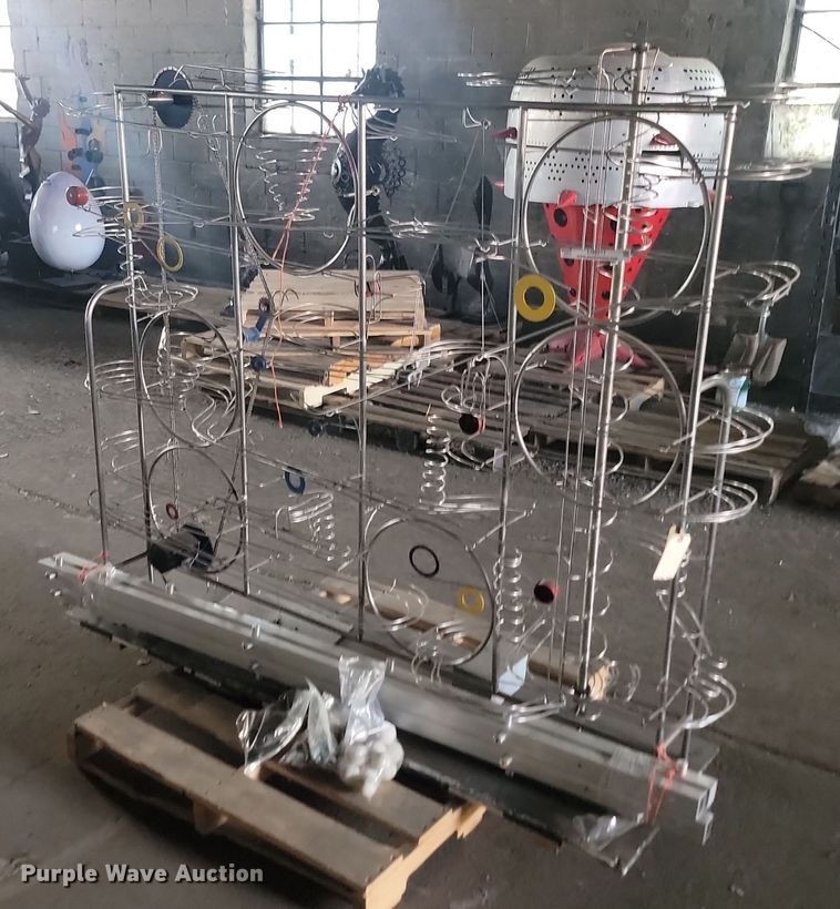 image for item LQ9217 Kinetic energy sculpture