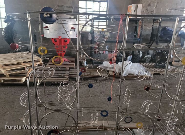 image for item LQ9217 Kinetic energy sculpture