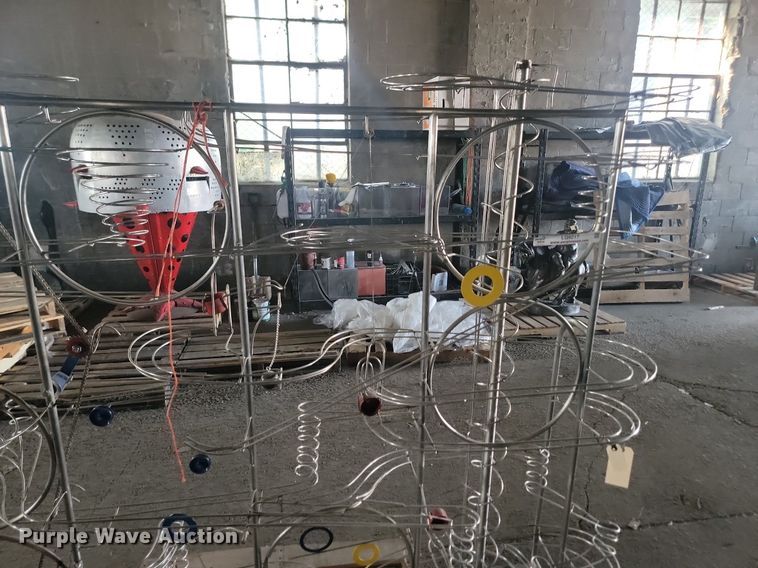 image for item LQ9217 Kinetic energy sculpture