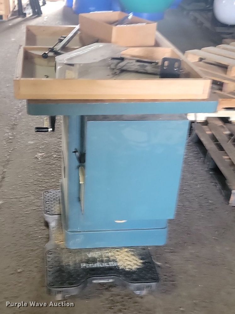 image for item LQ9218 Jet JTAS-10-3  10" tilting arbor saw