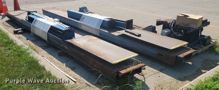 image for item LQ9220 Rotary  four post automotive lift