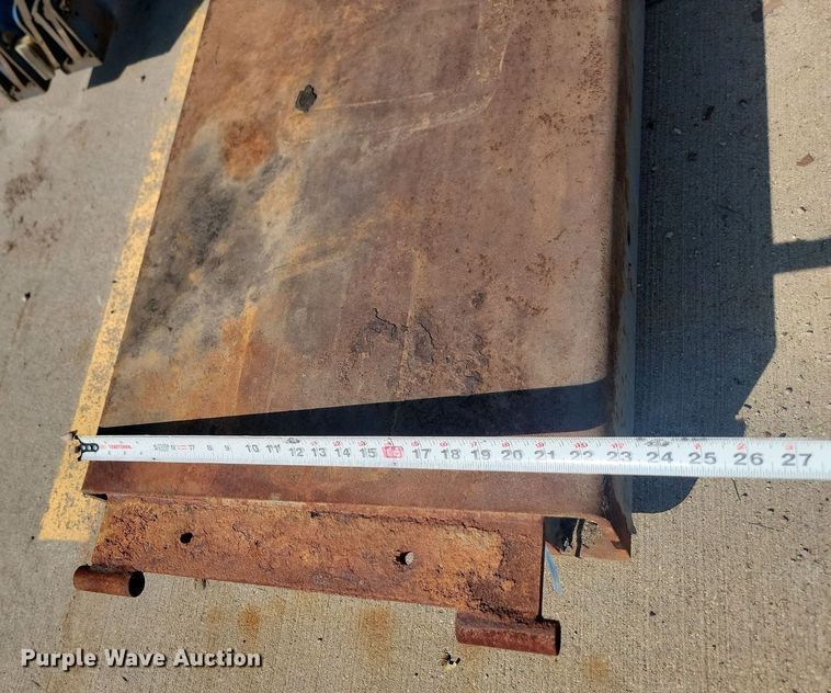 image for item LQ9220 Rotary  four post automotive lift