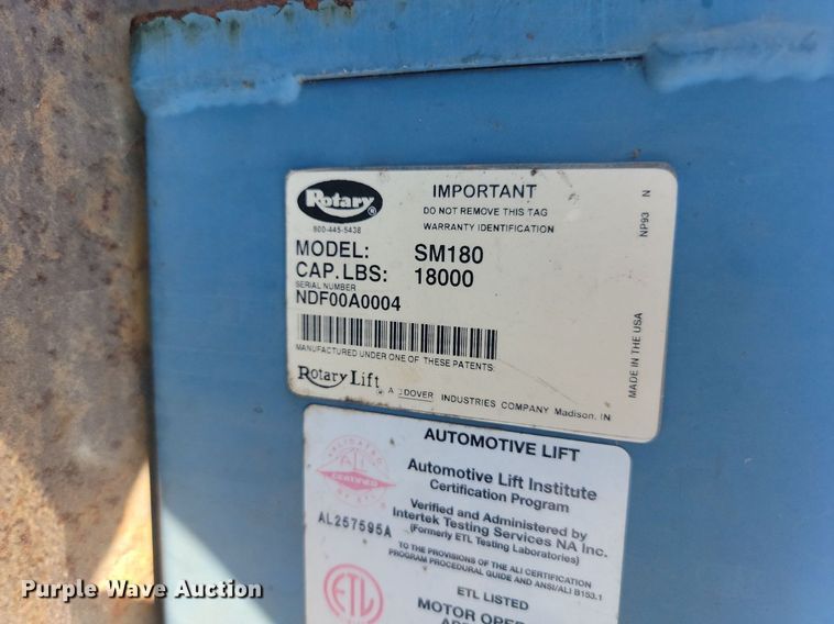 image for item LQ9220 Rotary  four post automotive lift