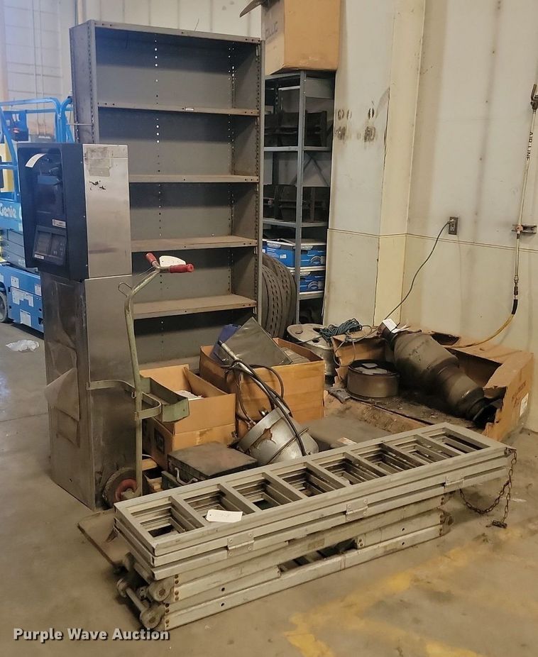 image for item LQ9221 Tools