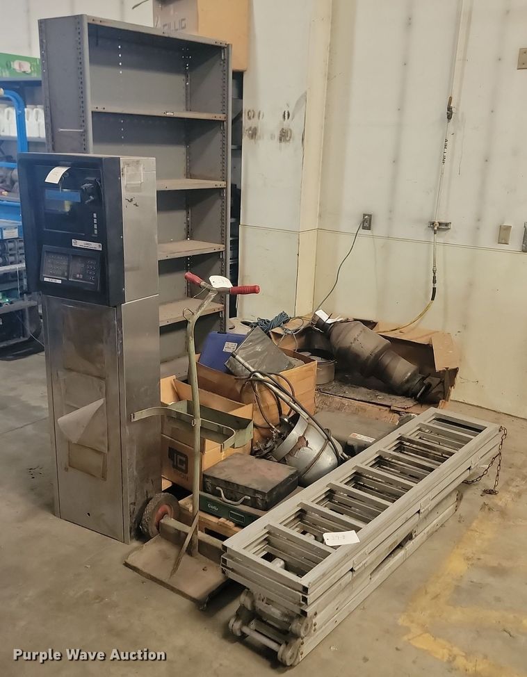 image for item LQ9221 Tools