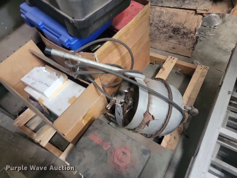 image for item LQ9221 Tools