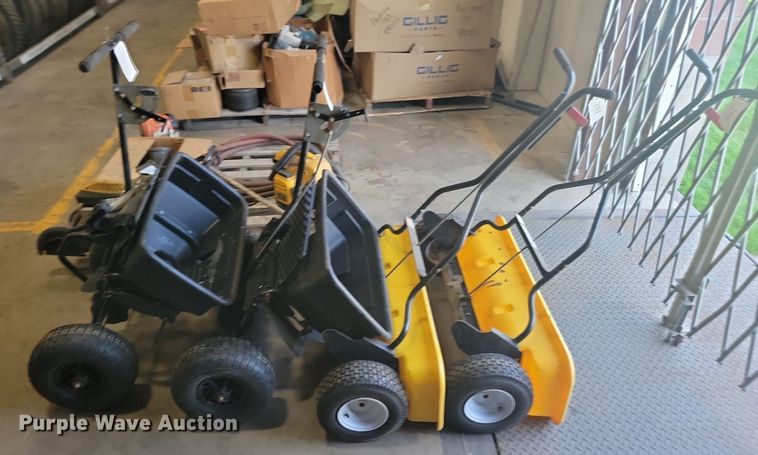 image for item LQ9223 Lawn and garden equipment