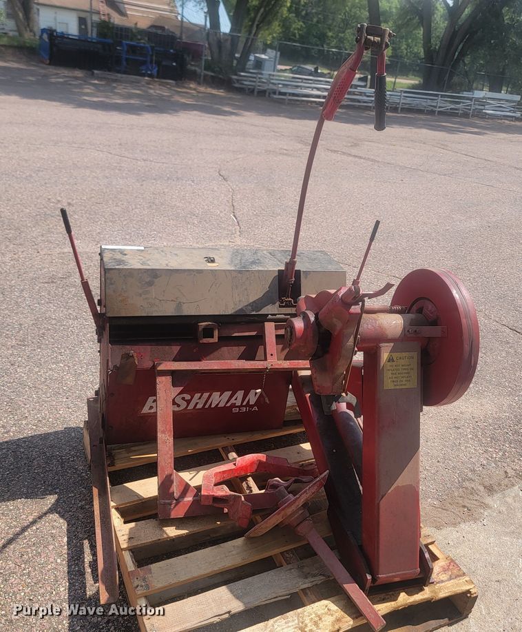 image for item LQ9268 Bushman 931A  tire machine