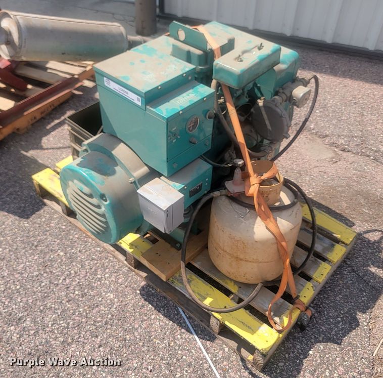 image for item LQ9269 Onan 7.5JB-3CR/8389AB  generator