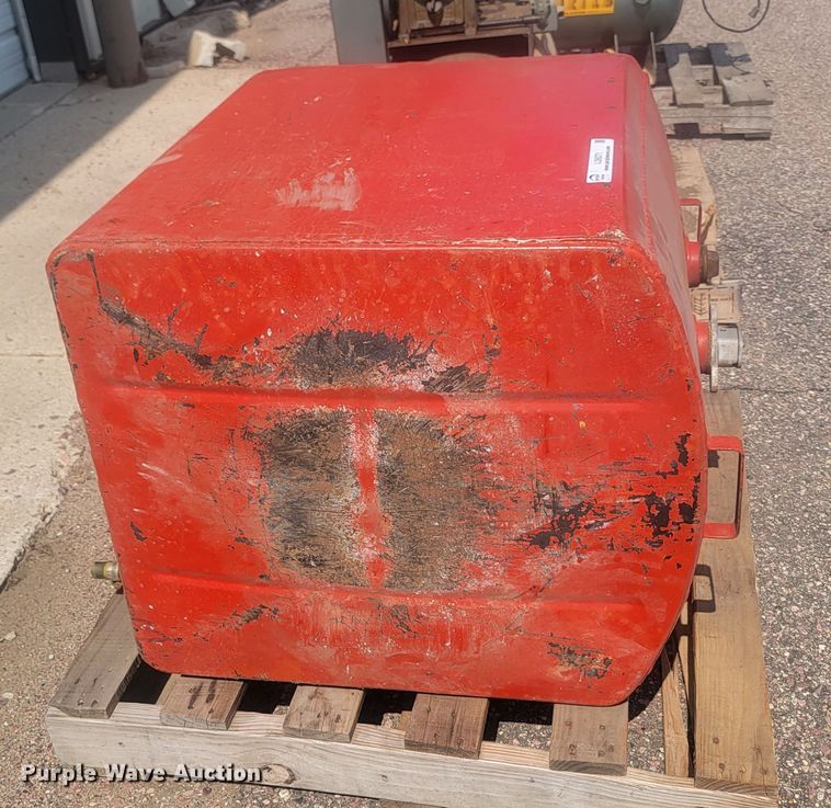 image for item LQ9271 Fuel tank