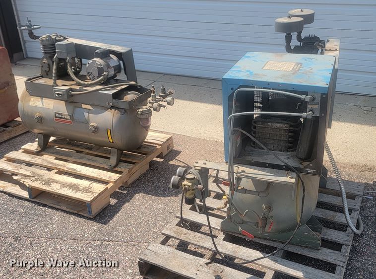 image for item LQ9272 (2) air compressors