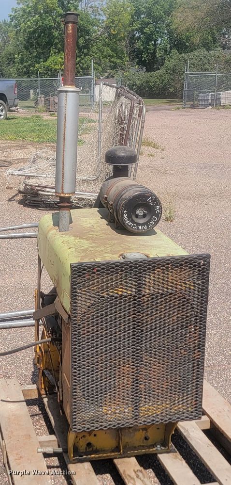 image for item LQ9275 Engine