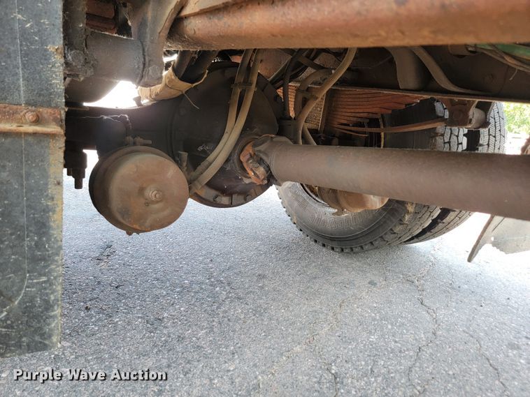 image for item LQ9278 1996 International 4700  dump truck