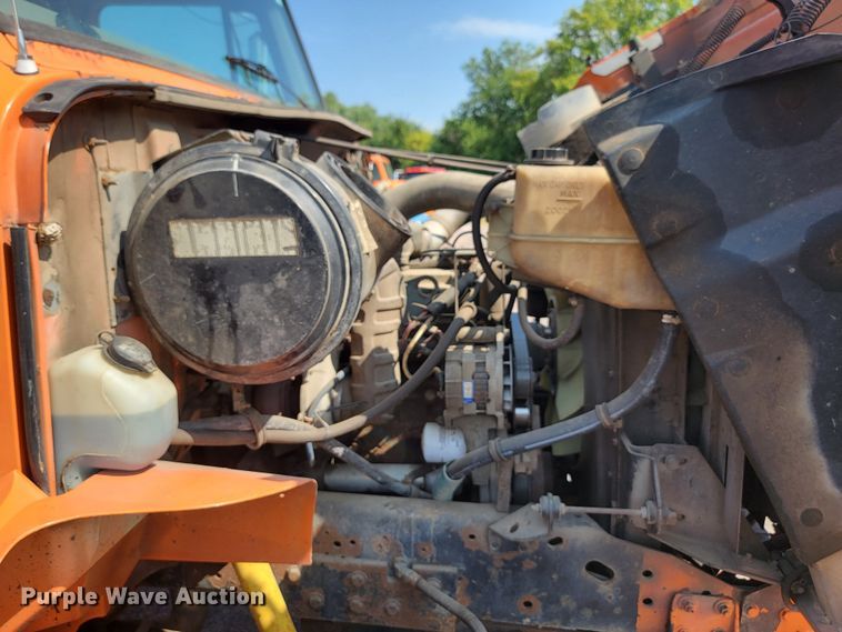 image for item LQ9278 1996 International 4700  dump truck