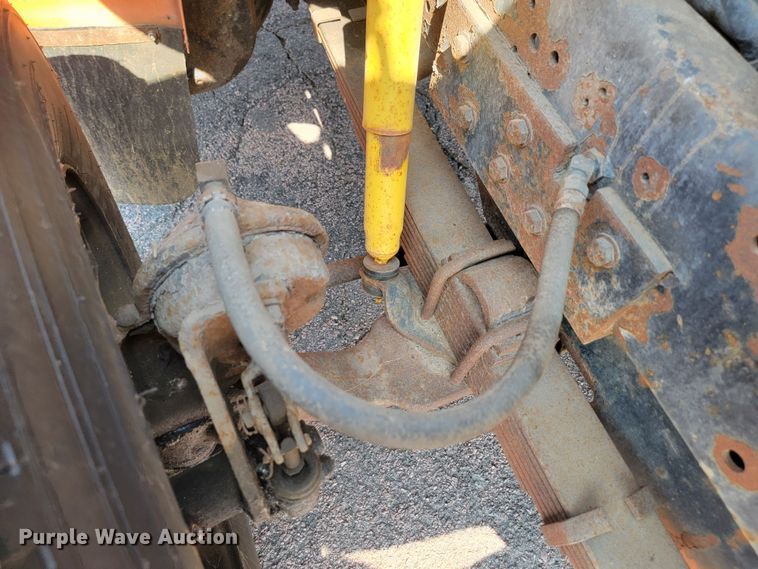 image for item LQ9278 1996 International 4700  dump truck