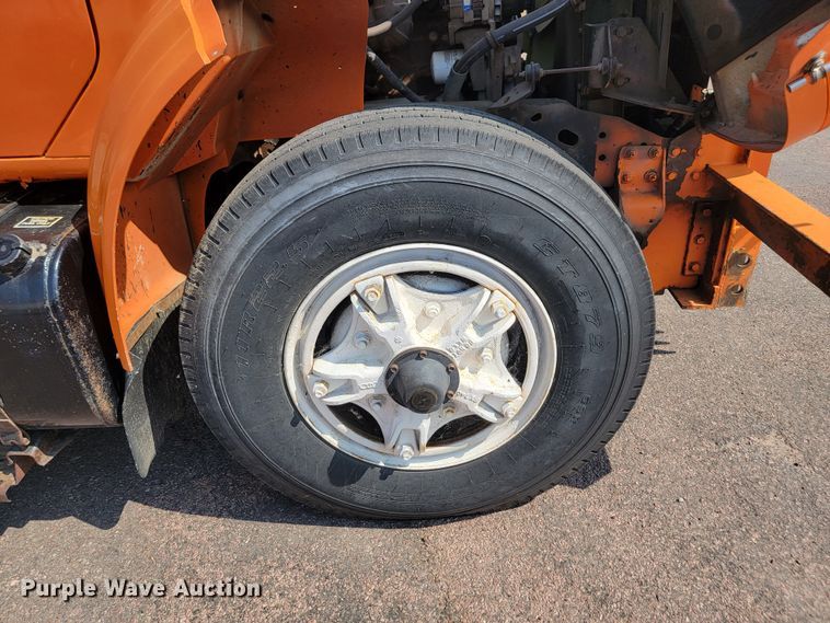 image for item LQ9278 1996 International 4700  dump truck