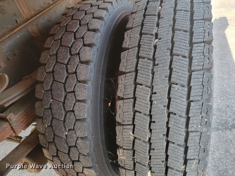 image for item LQ9278 1996 International 4700  dump truck