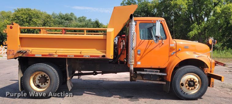 image for item LQ9279 1998 International 4700  dump truck